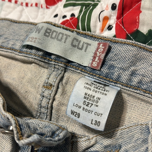 Levi Strauss  & Co. 527 - Picture 3 of 6